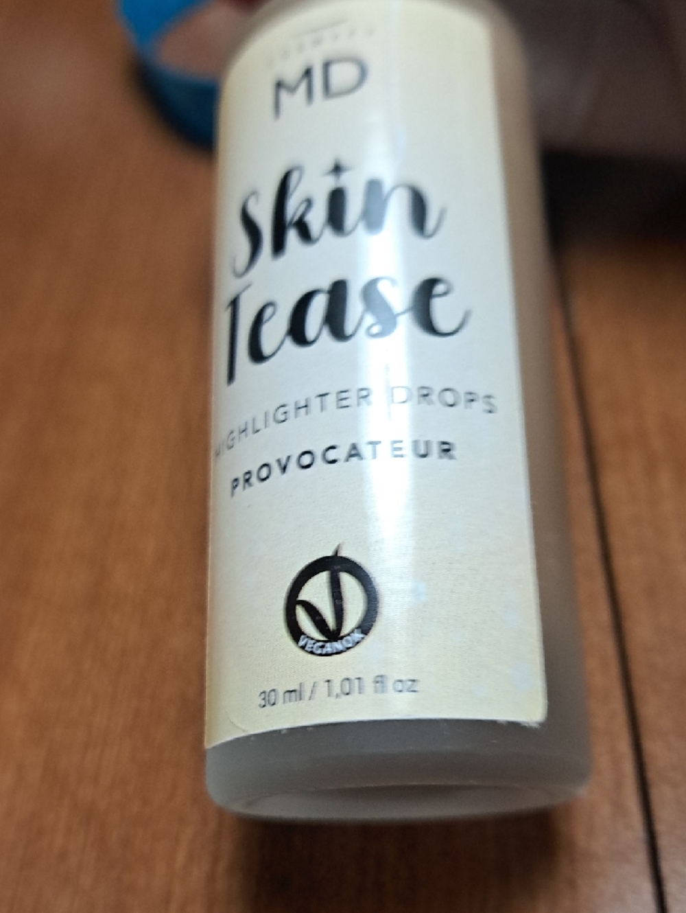 Skin Tease Highlighter Drops - Champagne Beige - Picture 2 of 3